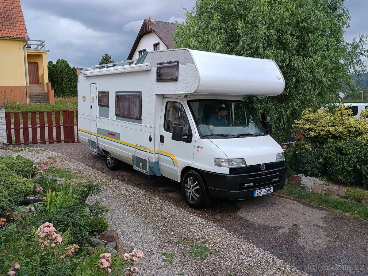 Obytné auto Burstner Active 720