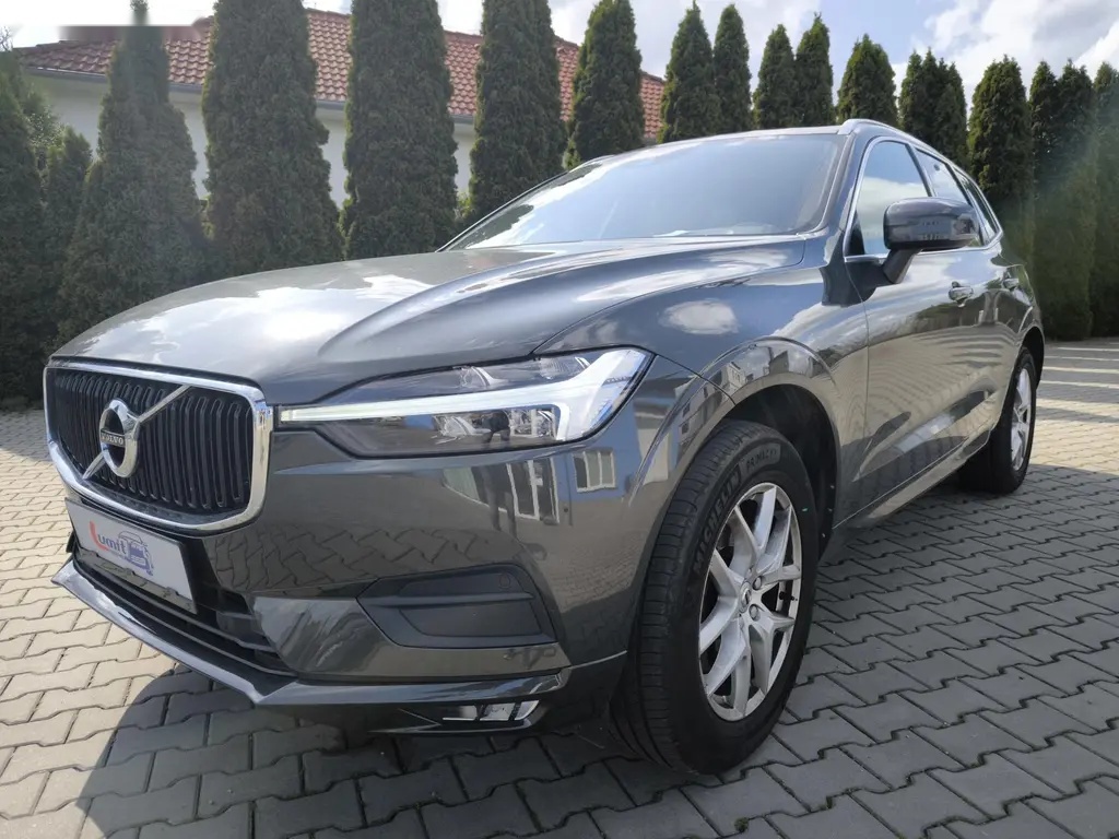 Volvo XC60, 2.0i B5 AWD Momentum Pro