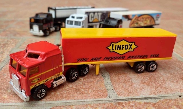 matchbox convoy CY 3 Linfox