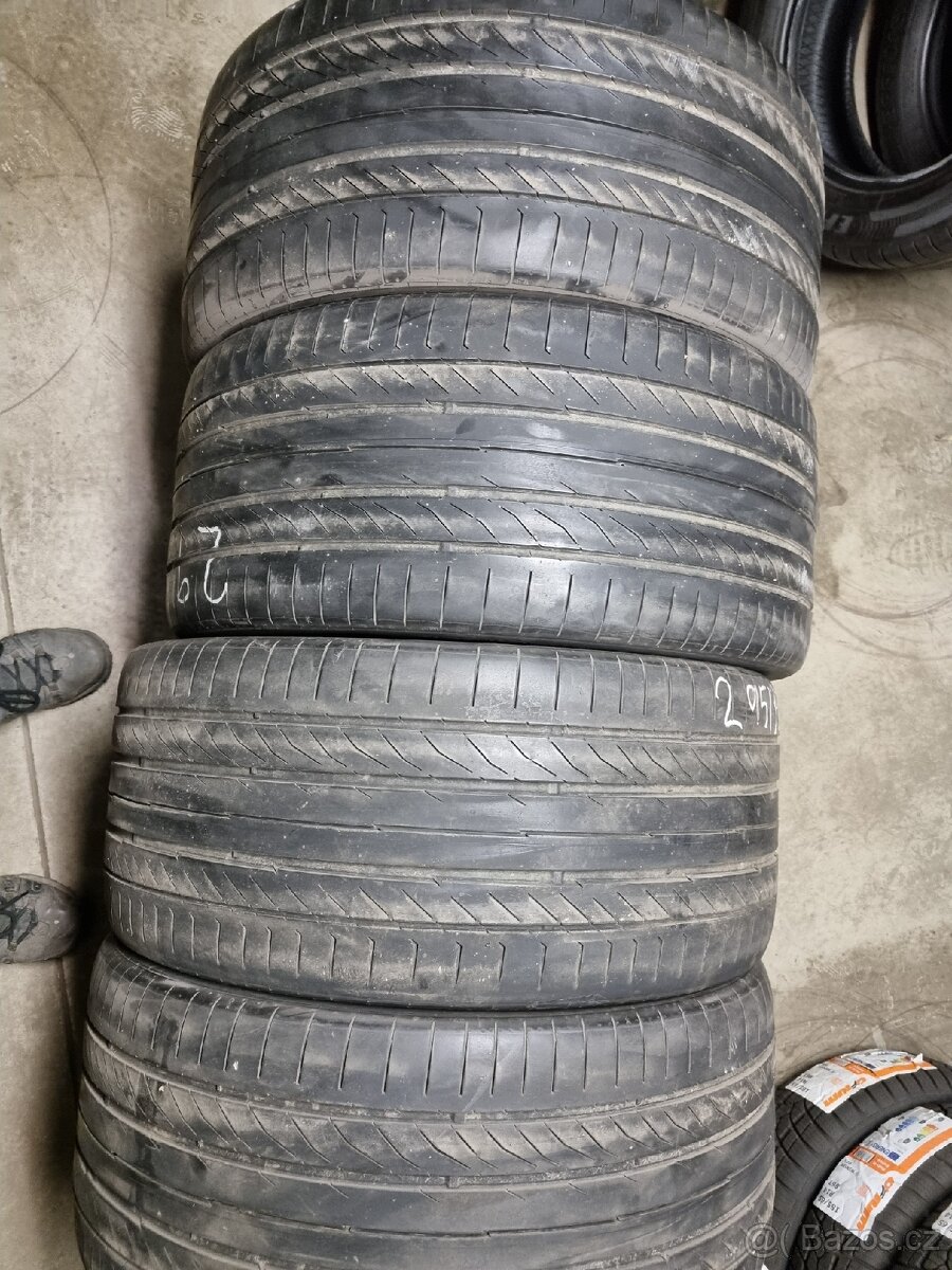 Continental 295/35 R21