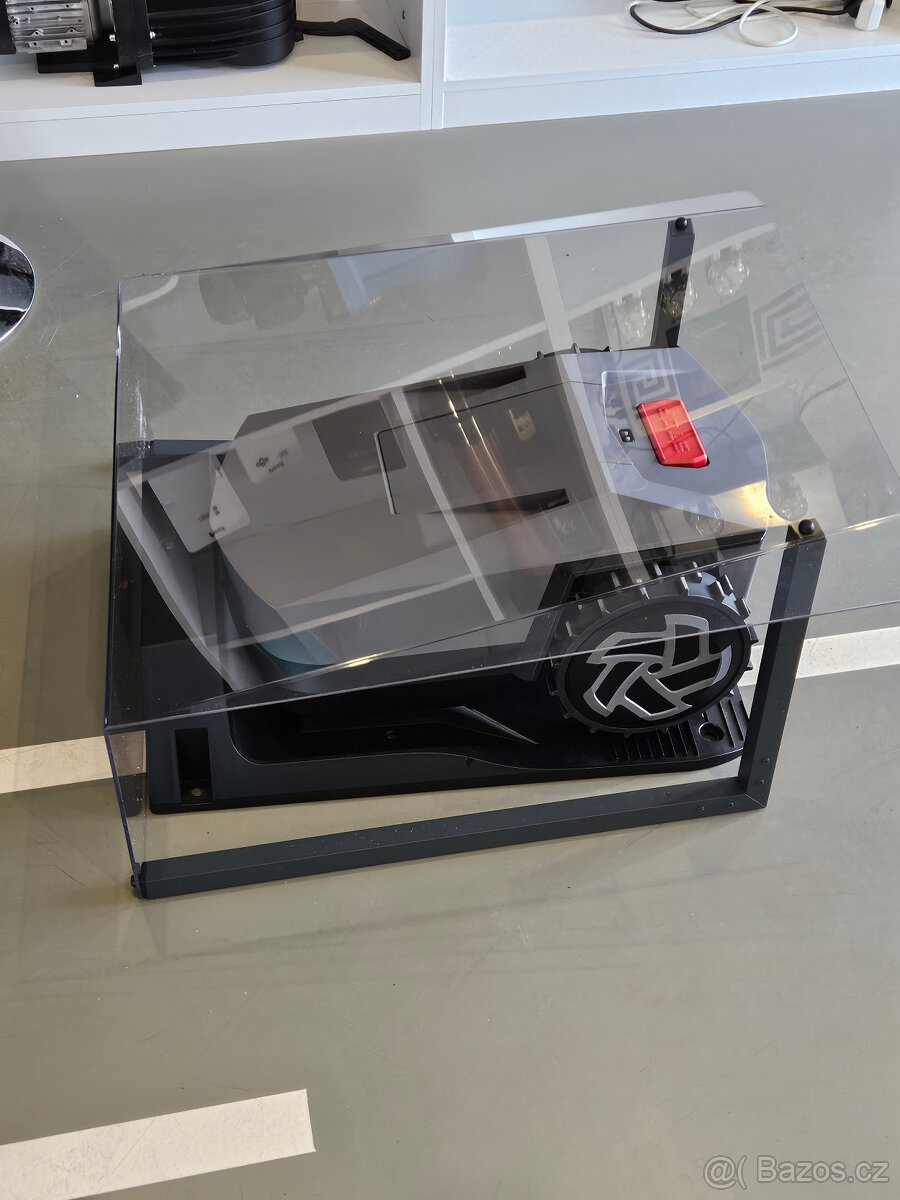 Garáž na robotickou sekačku Nová