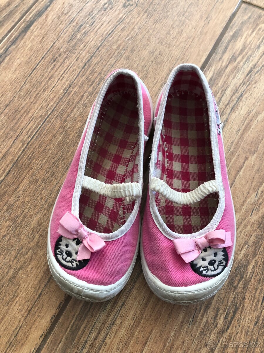 Dívčí bačkůrky vel. 28