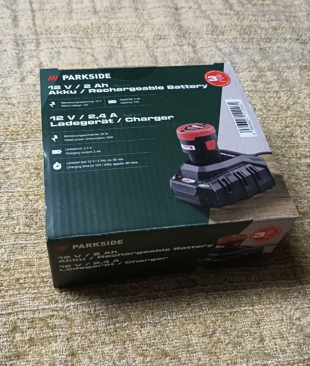 Nabíječka Parkside 12V 2,4Ah