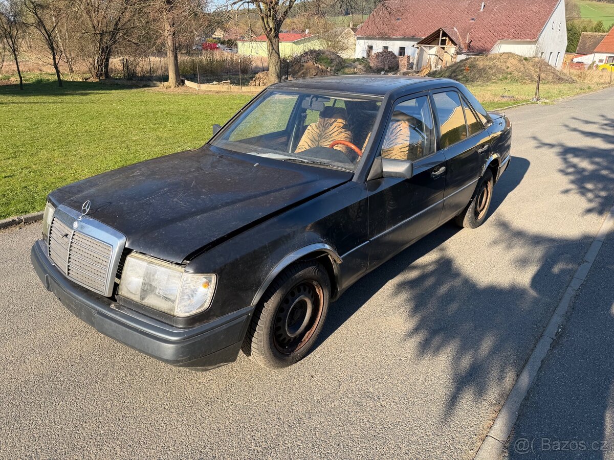 Mercedes Benz w124 250D