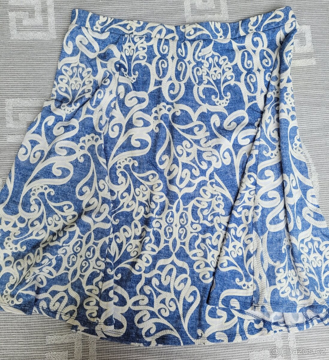 Nové sukně S/Xl
