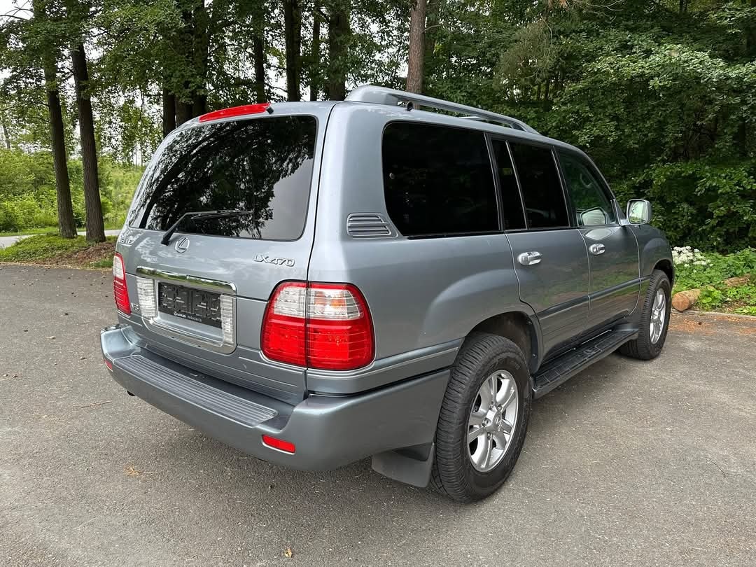 LEXUS LX470