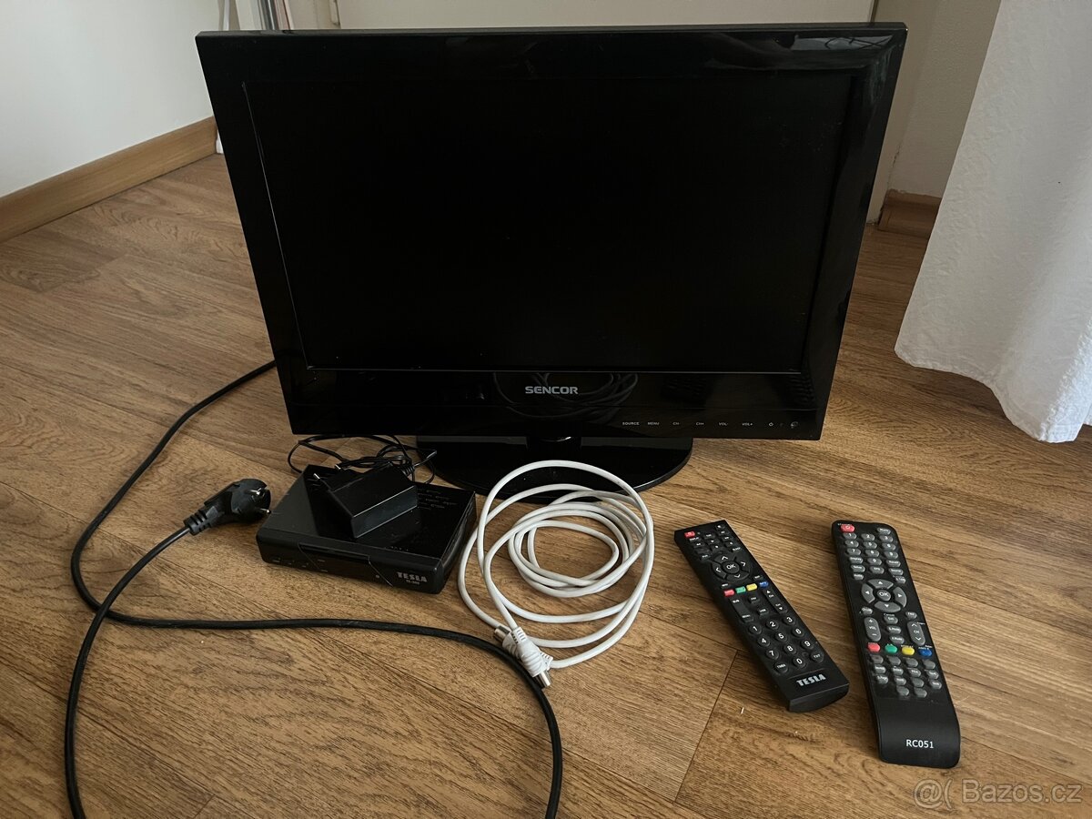 Televize Sencor a set-top box Tesla