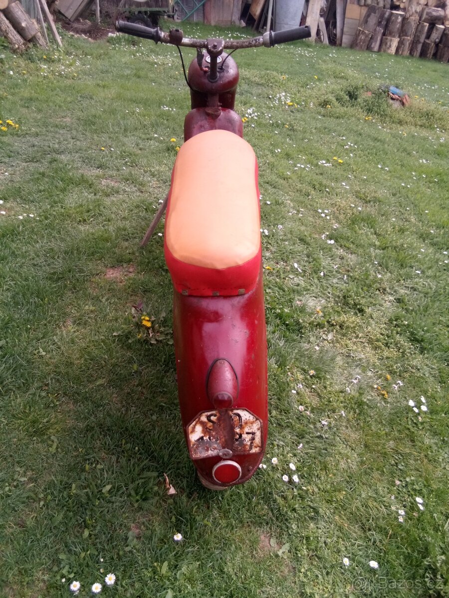 Pionýr-Jawa-555