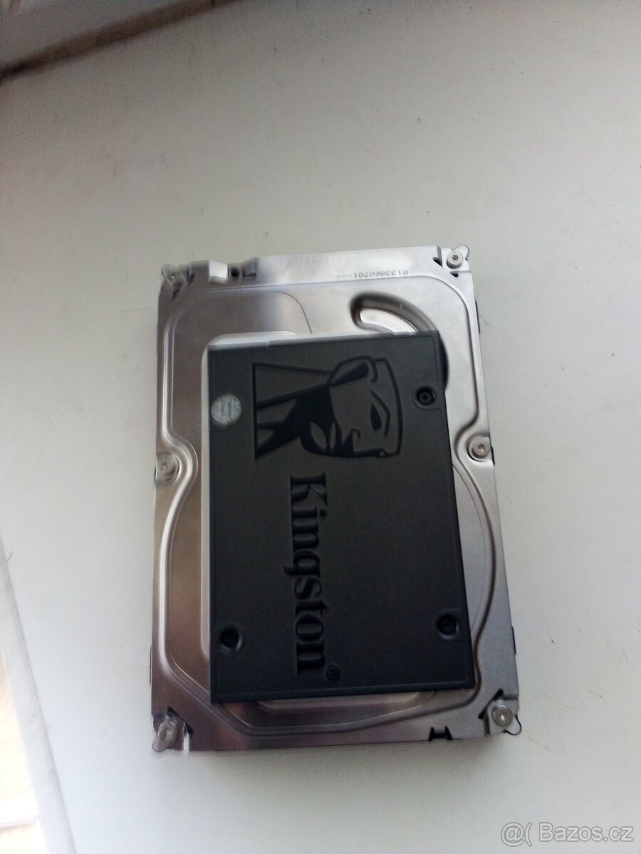 HDD 2 TB+SSD 240 ZA 700 KČ