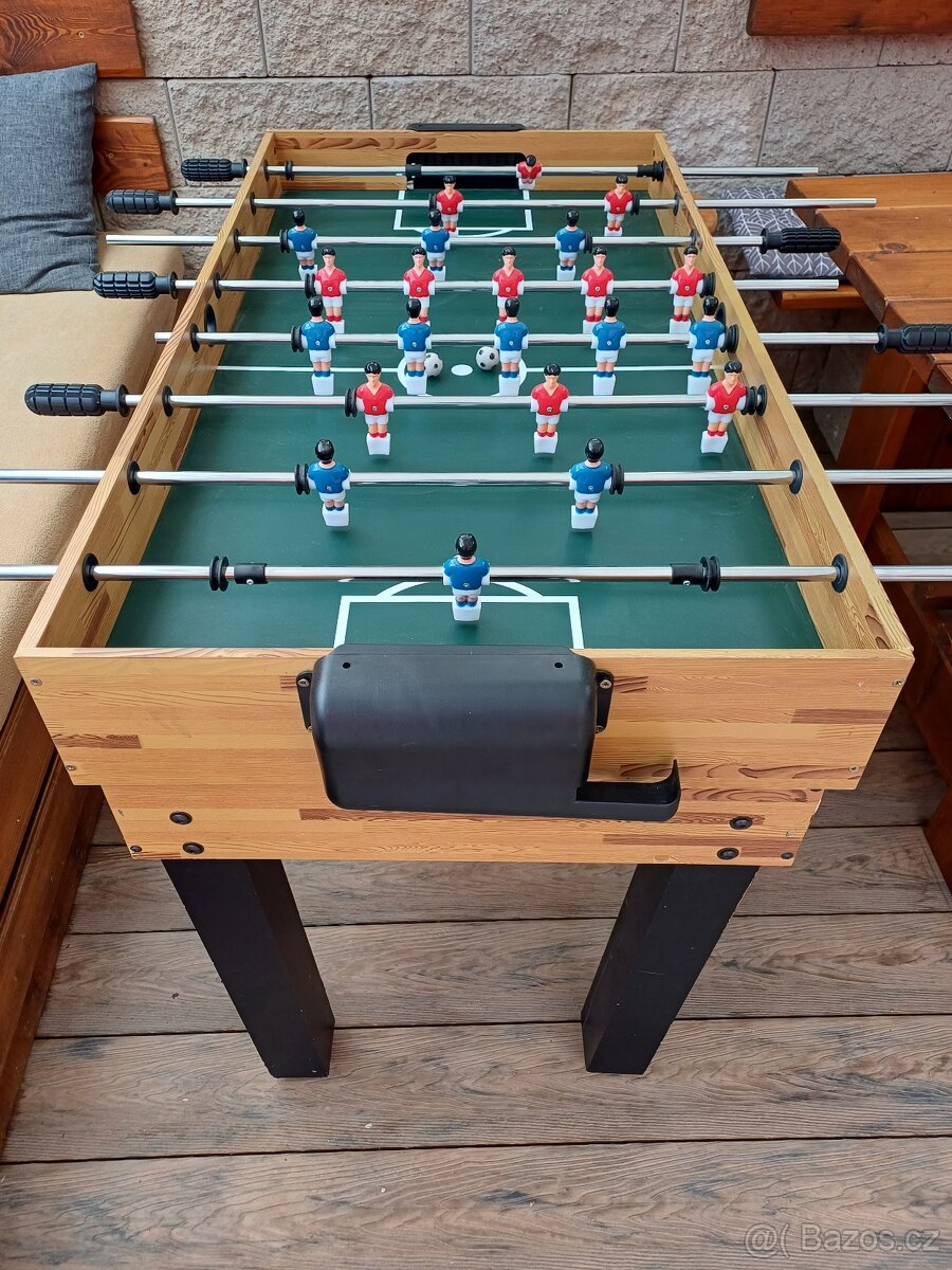 Stolní fotbal, kulečník