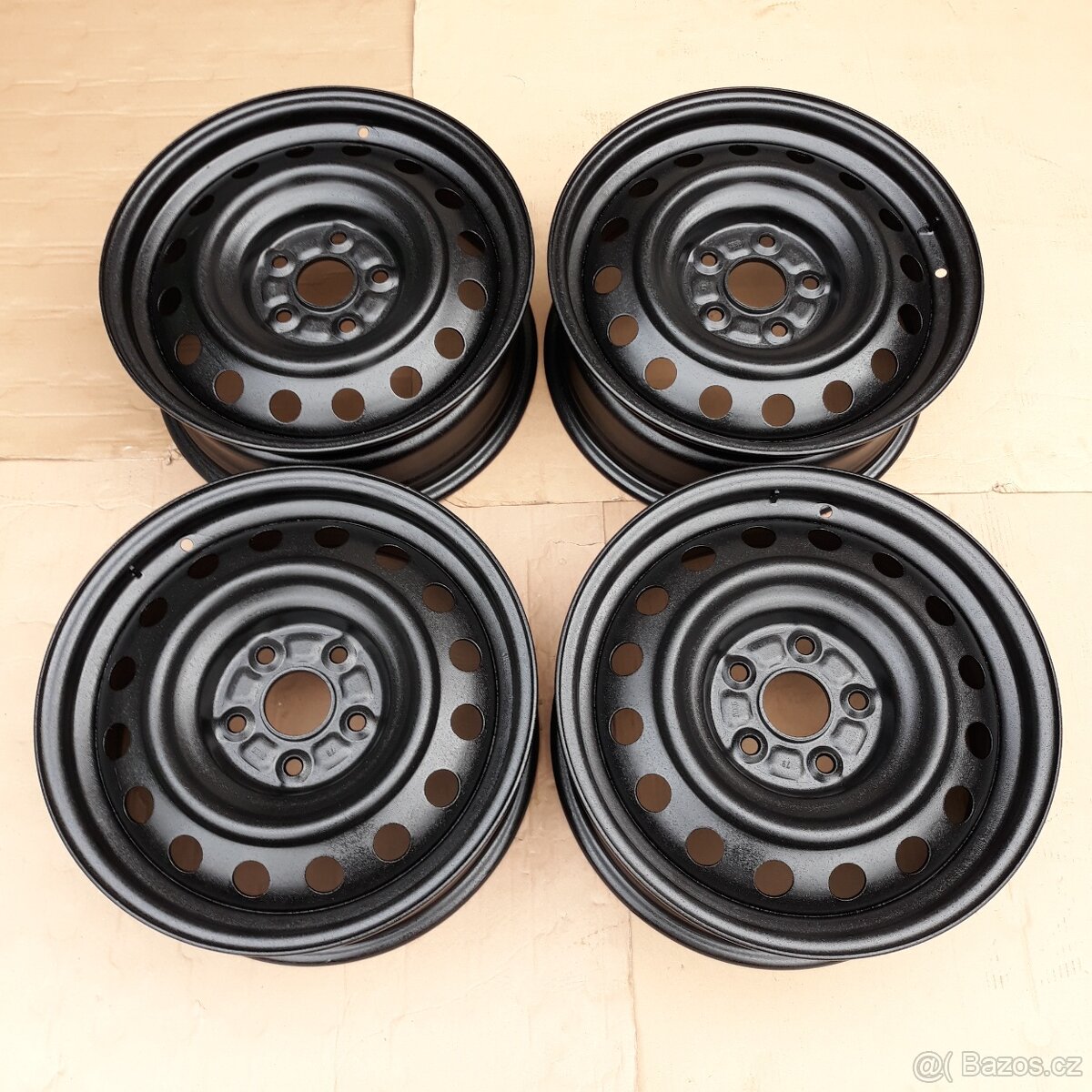 16 disky Toyota Corolla,Auris,CorollaVerso,Avensis