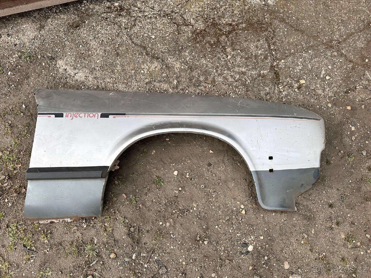 Ford Capri originální přední blatník mk3