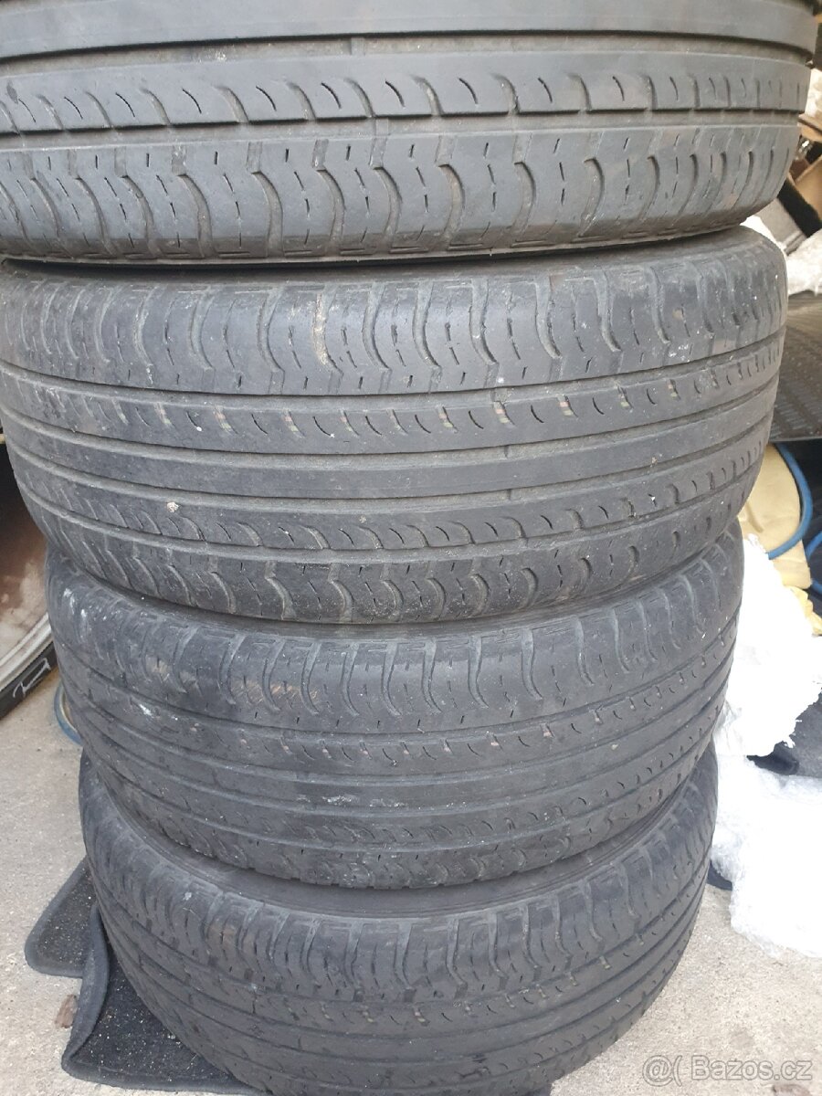 Kola Škoda Roomster, Fabia 2, letní pneu 195/55 R15