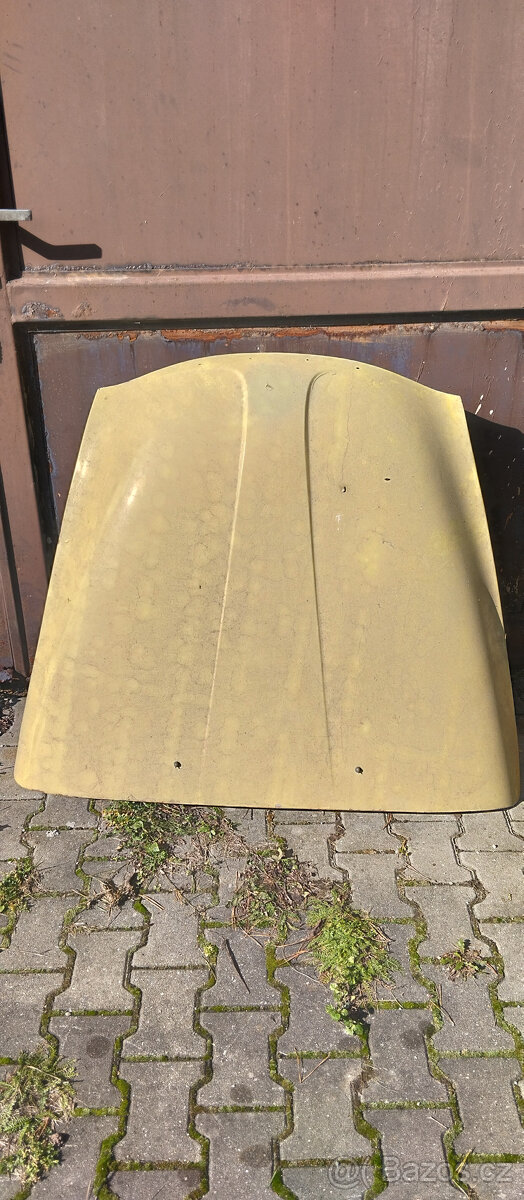 Kapota na Škoda Octavia