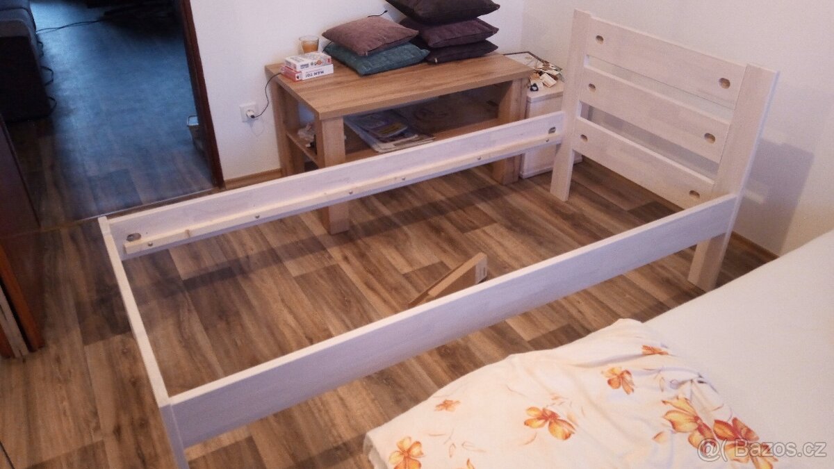 Nova postel masiv bily buk