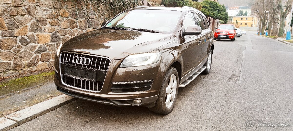 Audi Q7, 3,0 TFSI Quatro 7 míst 2011