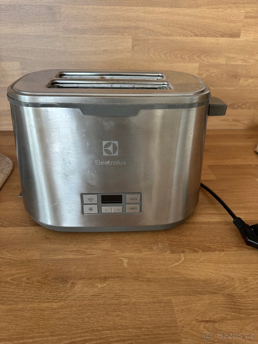 Topinkovač elektrolux