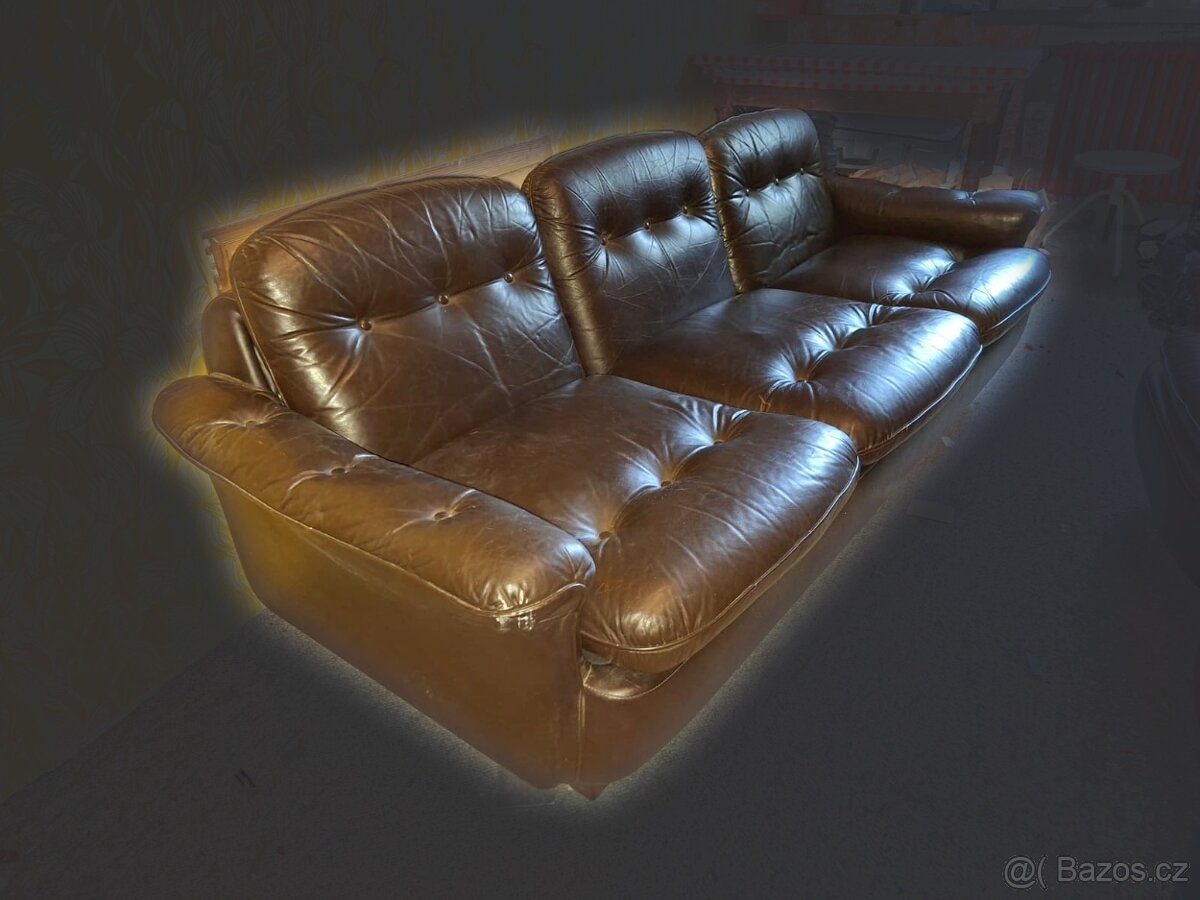 Kožená retro sedačka + 2 křesla (finský dovoz, 80. léta)