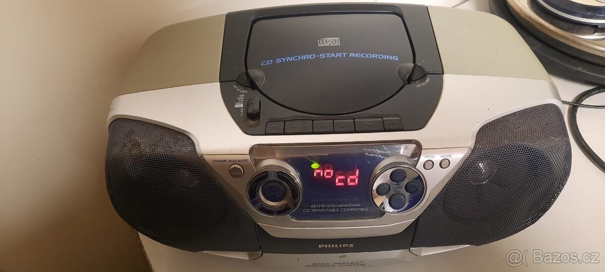 Radiopřehrávač Philips na CD, kazety