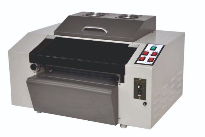 UV lakovací stroj BULROS UV 480A (Celoplošné UV)