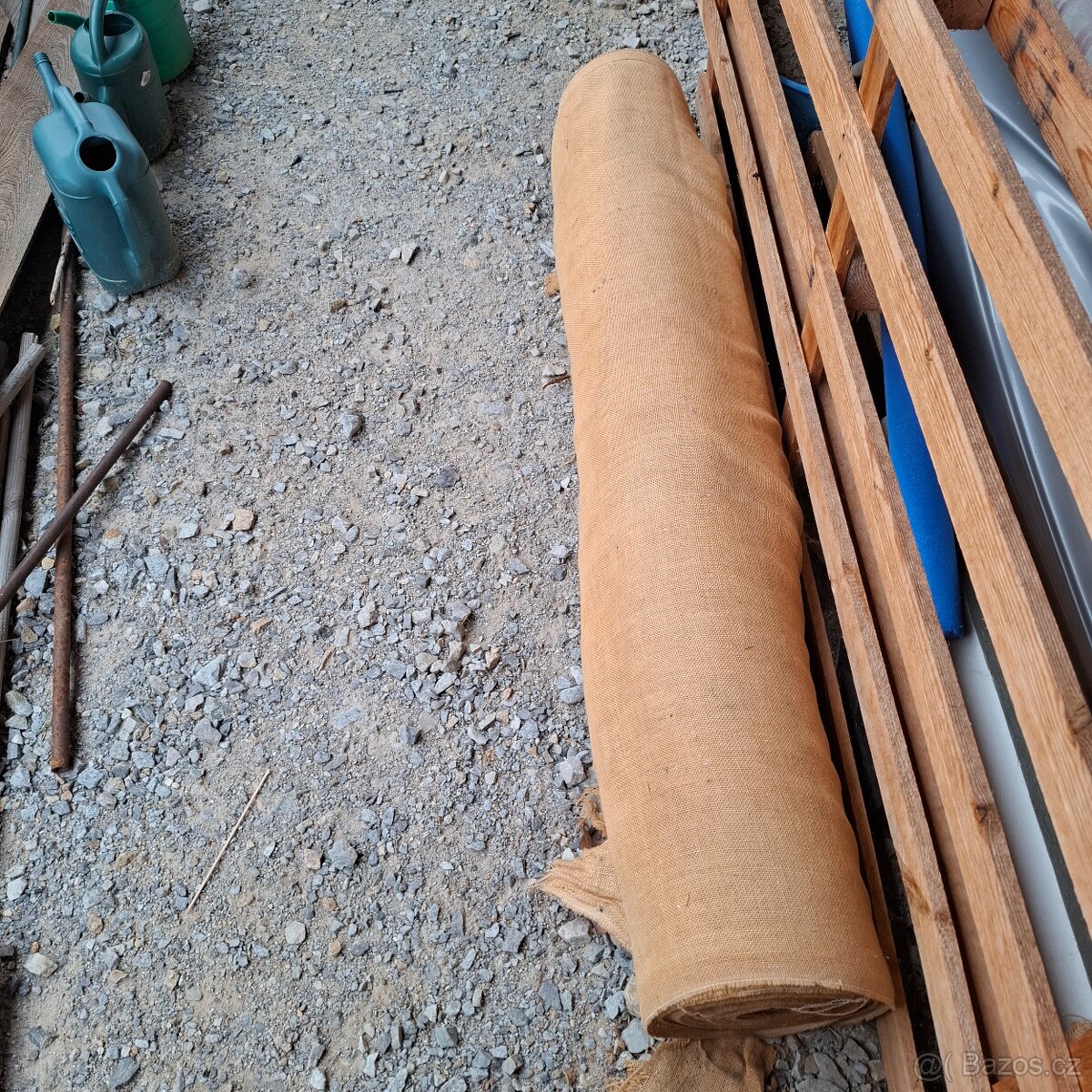 Jutová zahradní tkanina