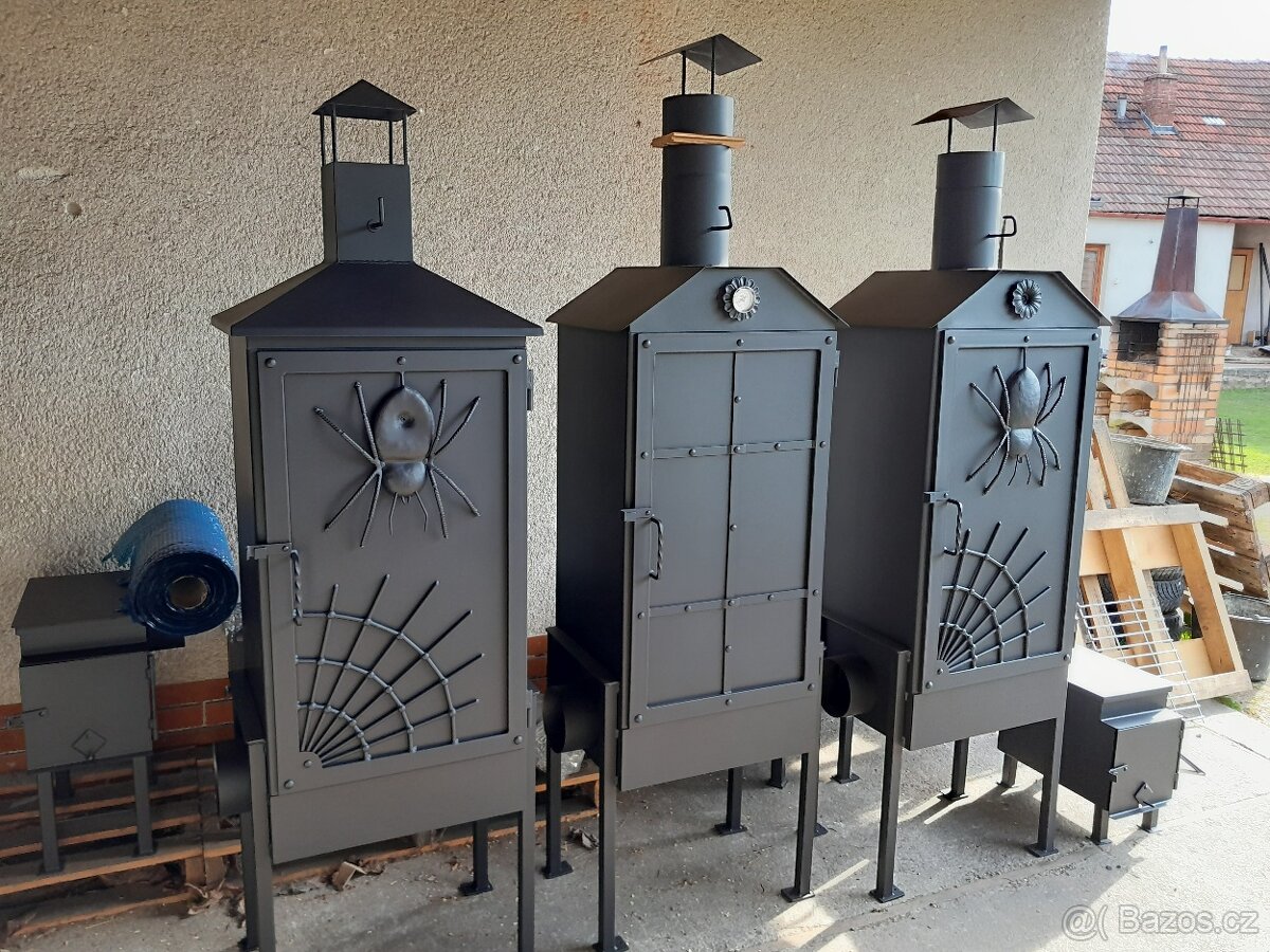 Zahradní udírna plechová-kovová