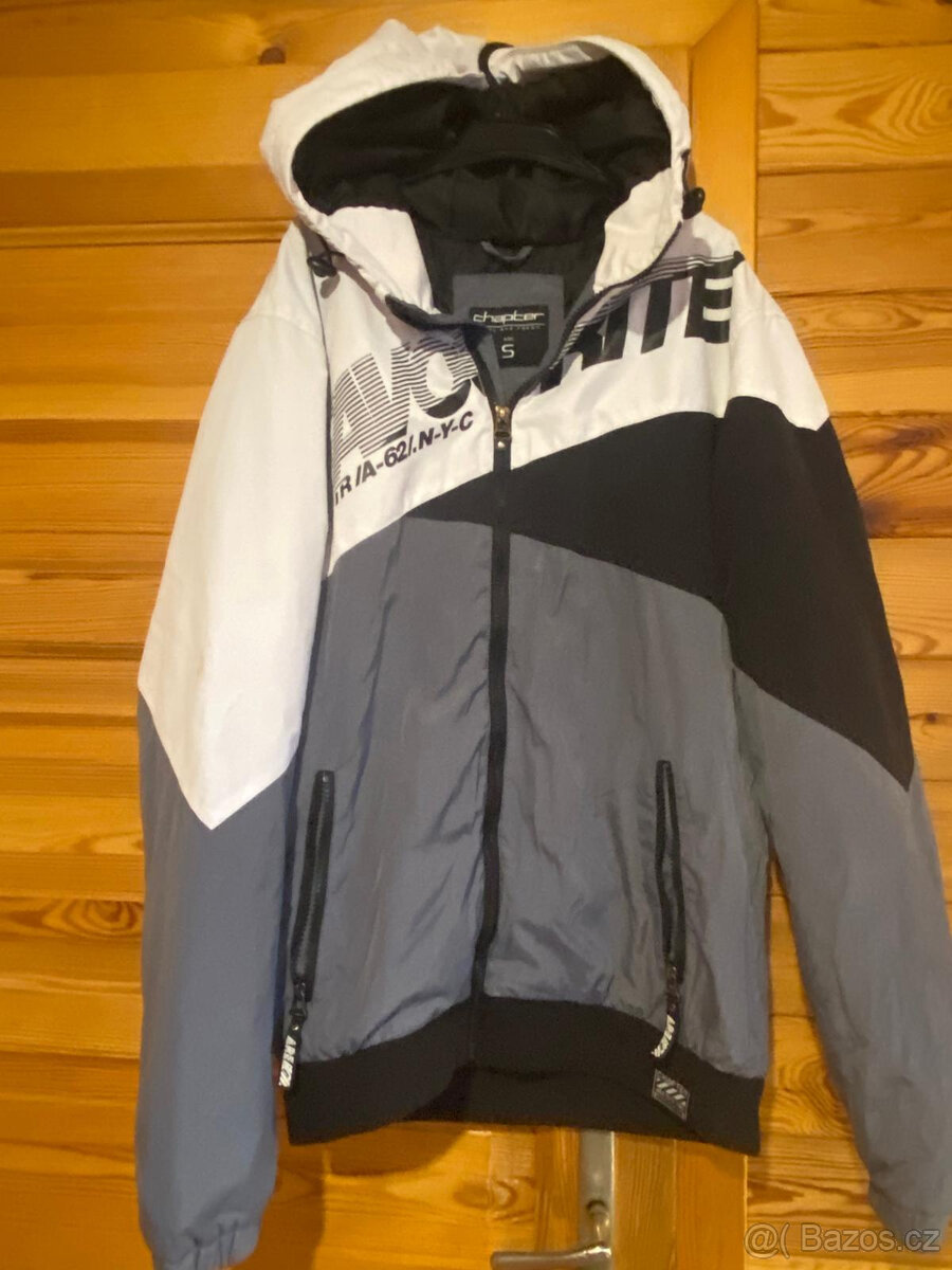 ZNAČKOVÁ SPORTOVNÍ VĚTROVÁ BUNDA Chapter