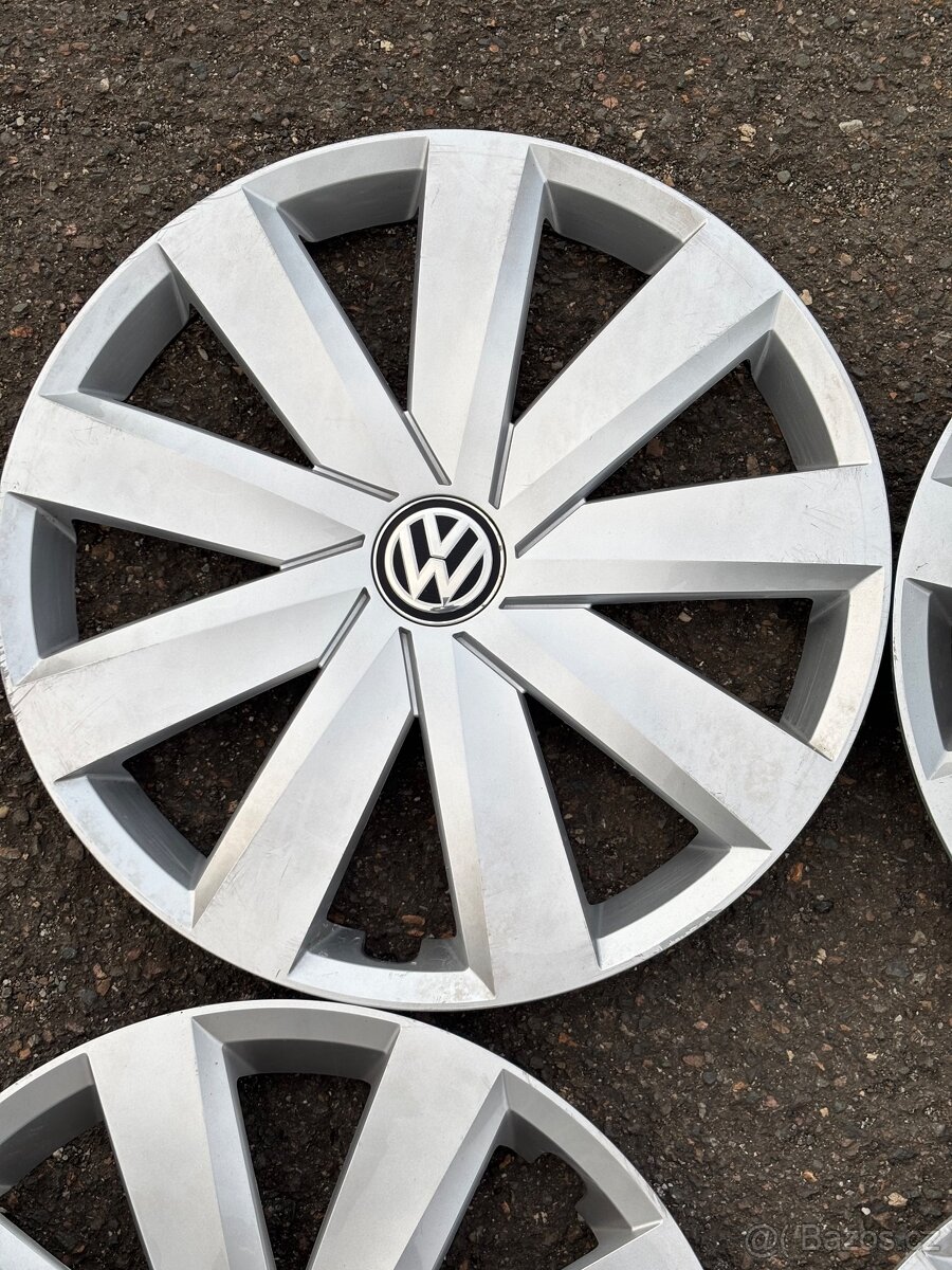 Kryty kol Volkswagen  16"