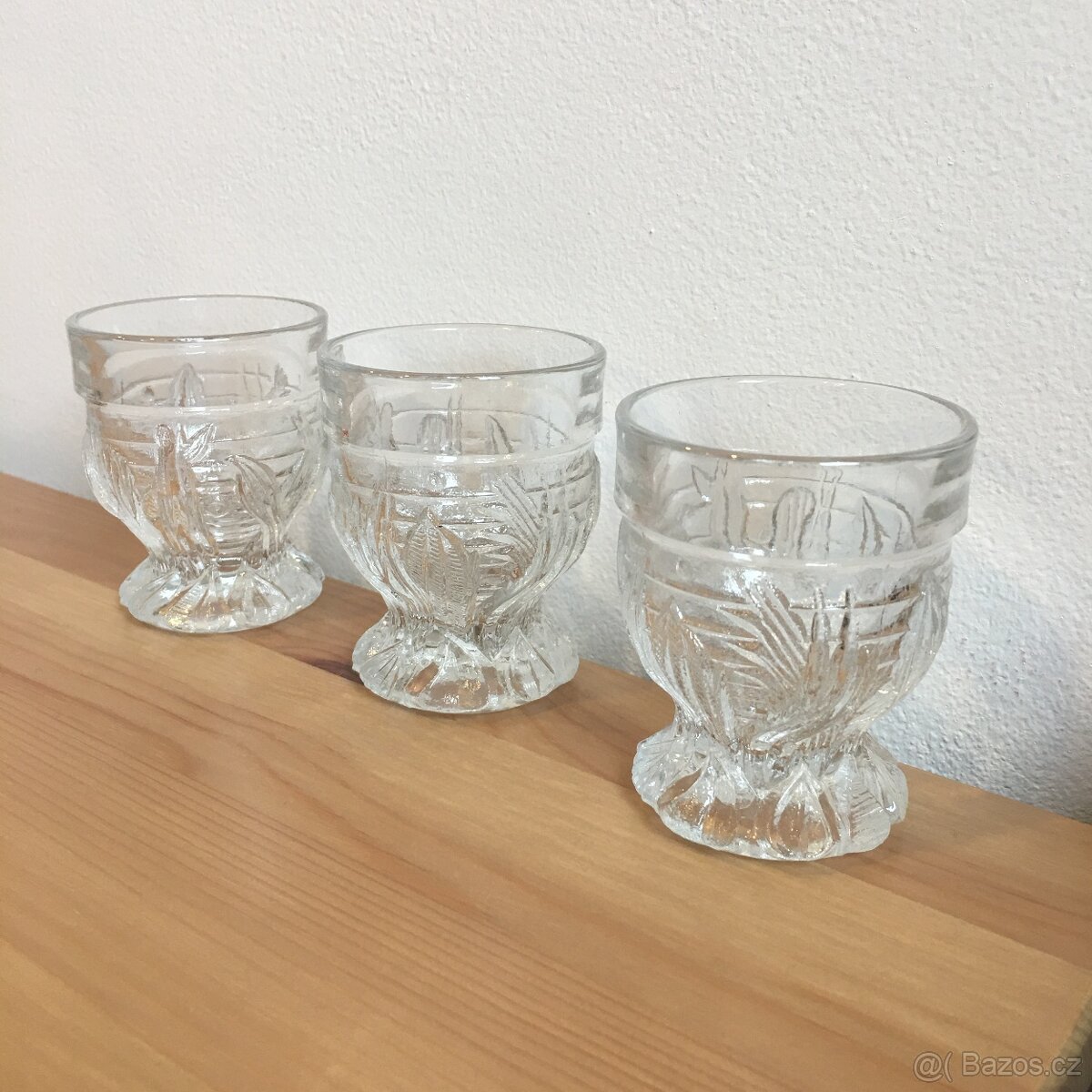 Tri brousene sklenicky