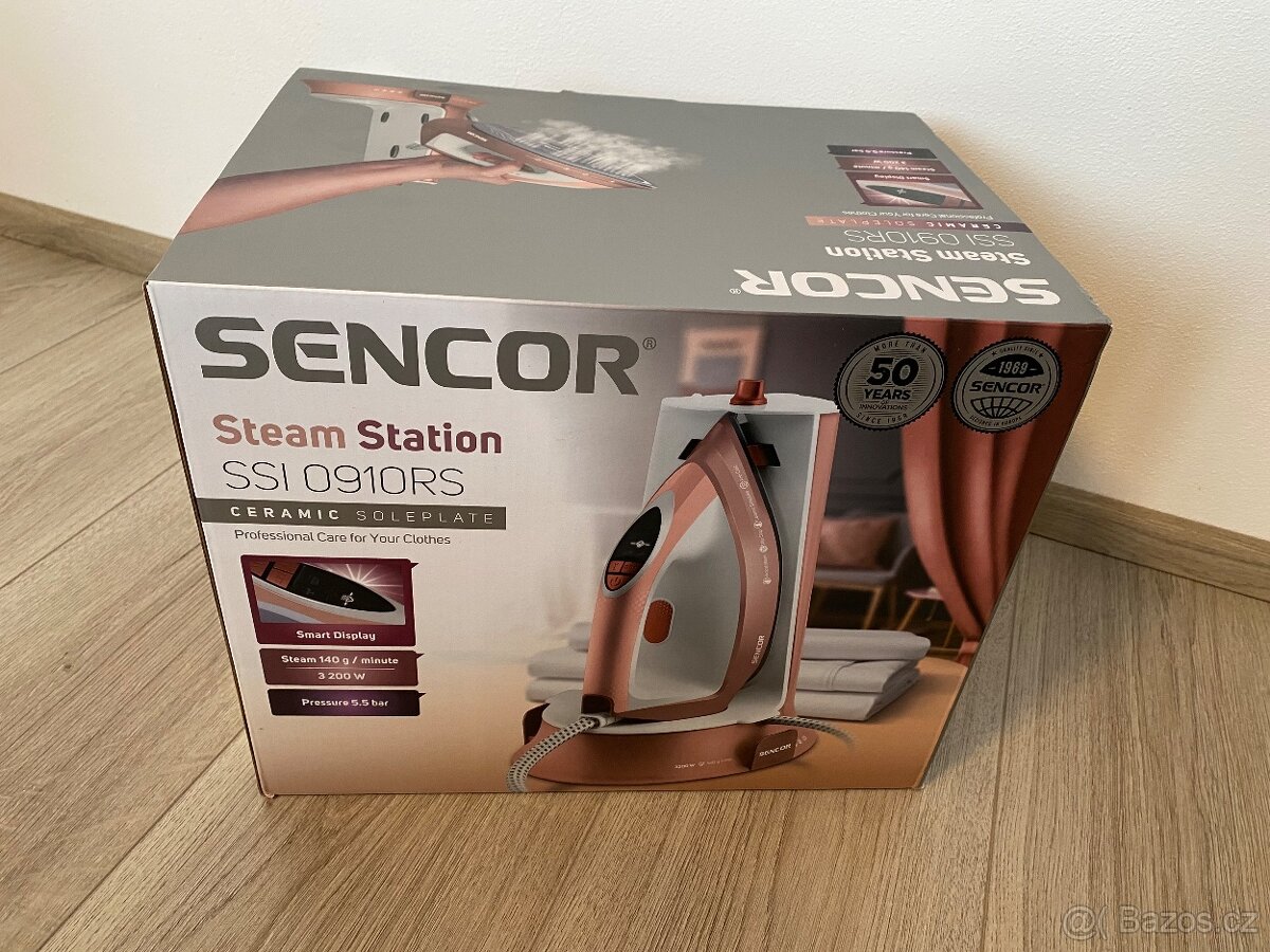 Parní žehlička SENCOR SSI 0910RS