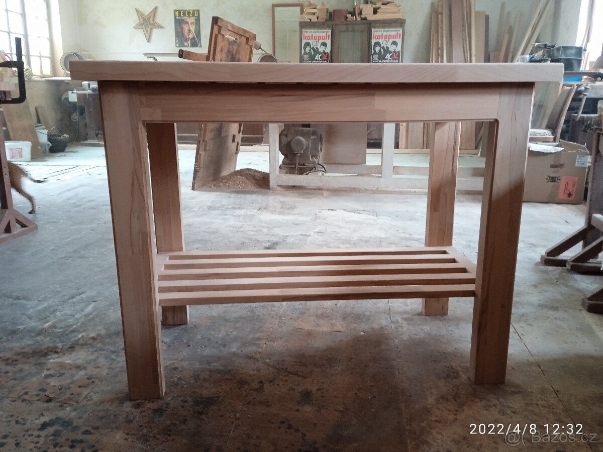 Ostrůvek do kuchyně