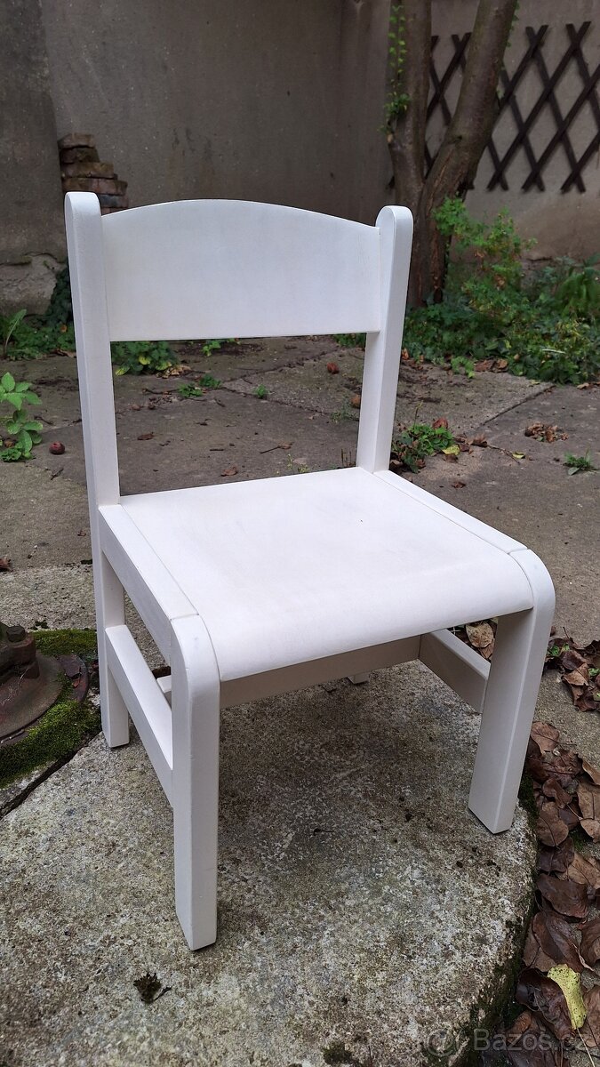 Dětské dřevěné židličky