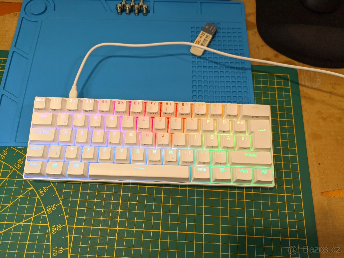 Klávesnice Royal Kludge RK61