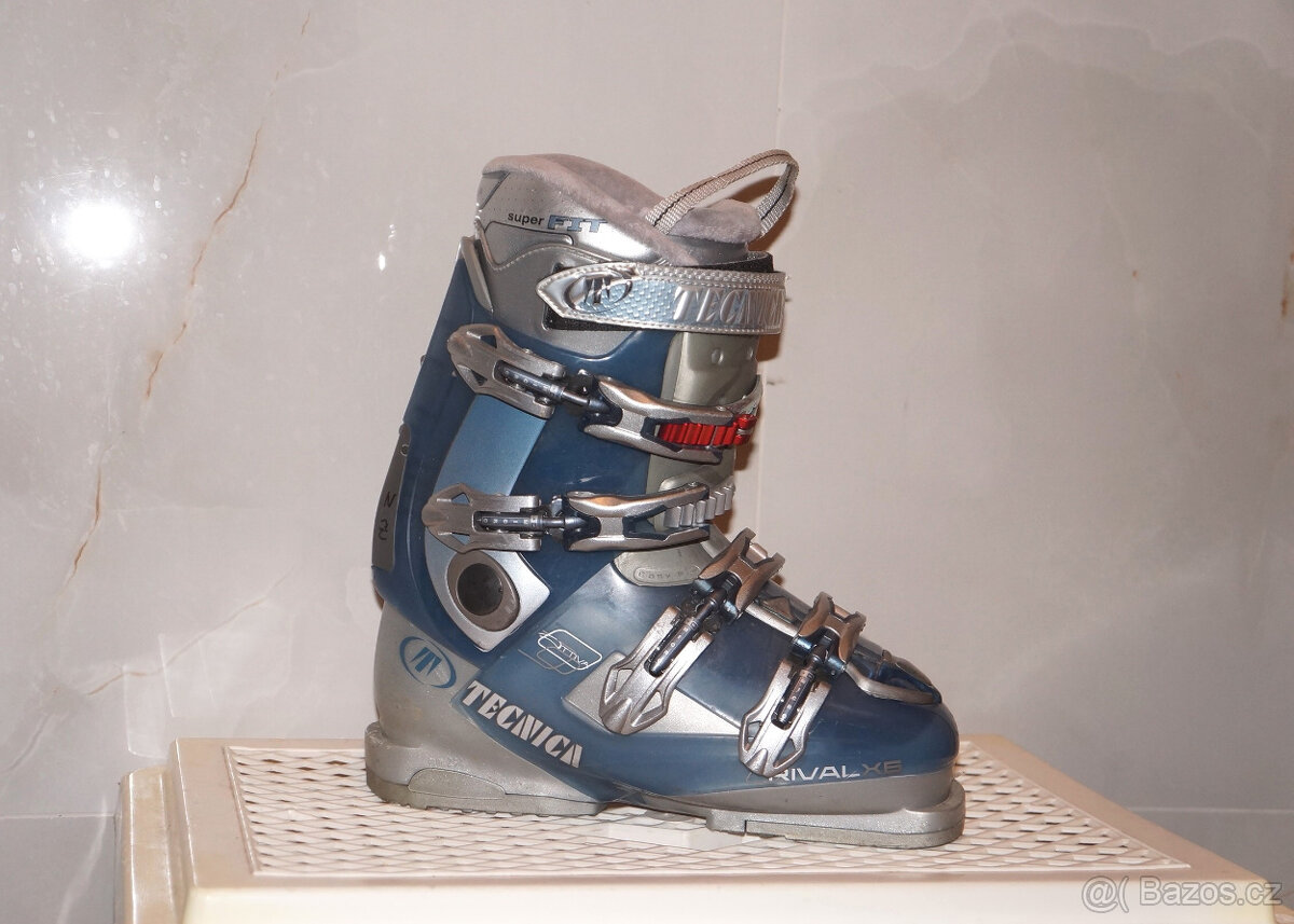 Skoro nové lyžáky 40 Tecnica vel. 25,5 (40UK ; 6,5EU), bezva