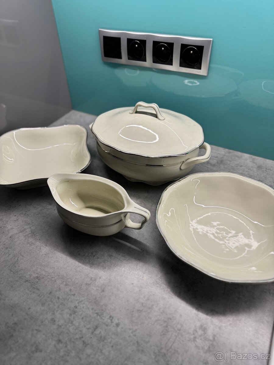 Starožitný set na polévku