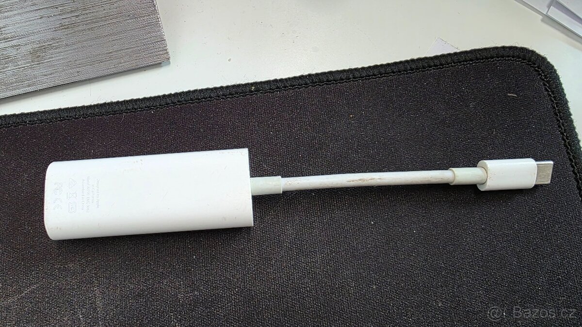 Apple Thunderbolt 3 (USB-C) to Thunderbolt 2 Adapter A1790