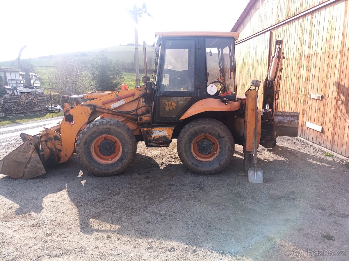 Traktor bagr JCB 2CX