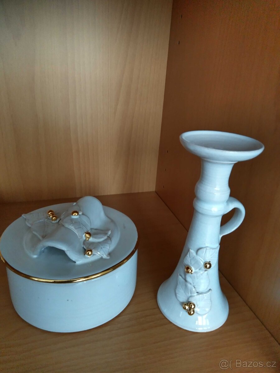dózička a svícen