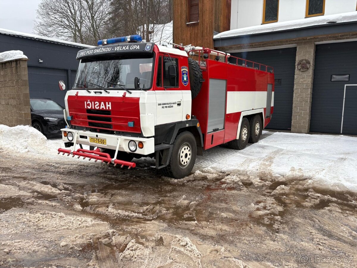 Hasičské vozidlo CAS 32 TATRA 815