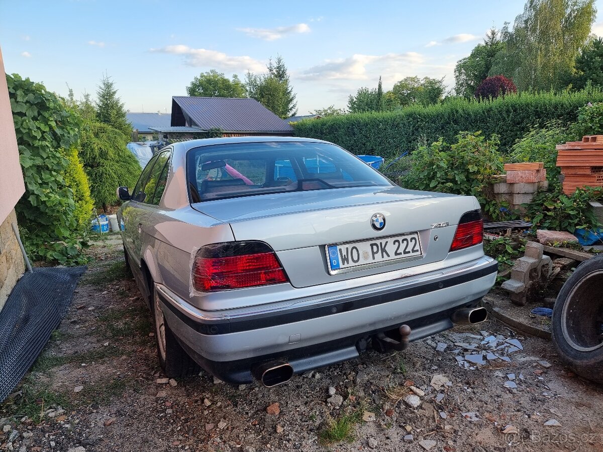 Bmw e38 740i