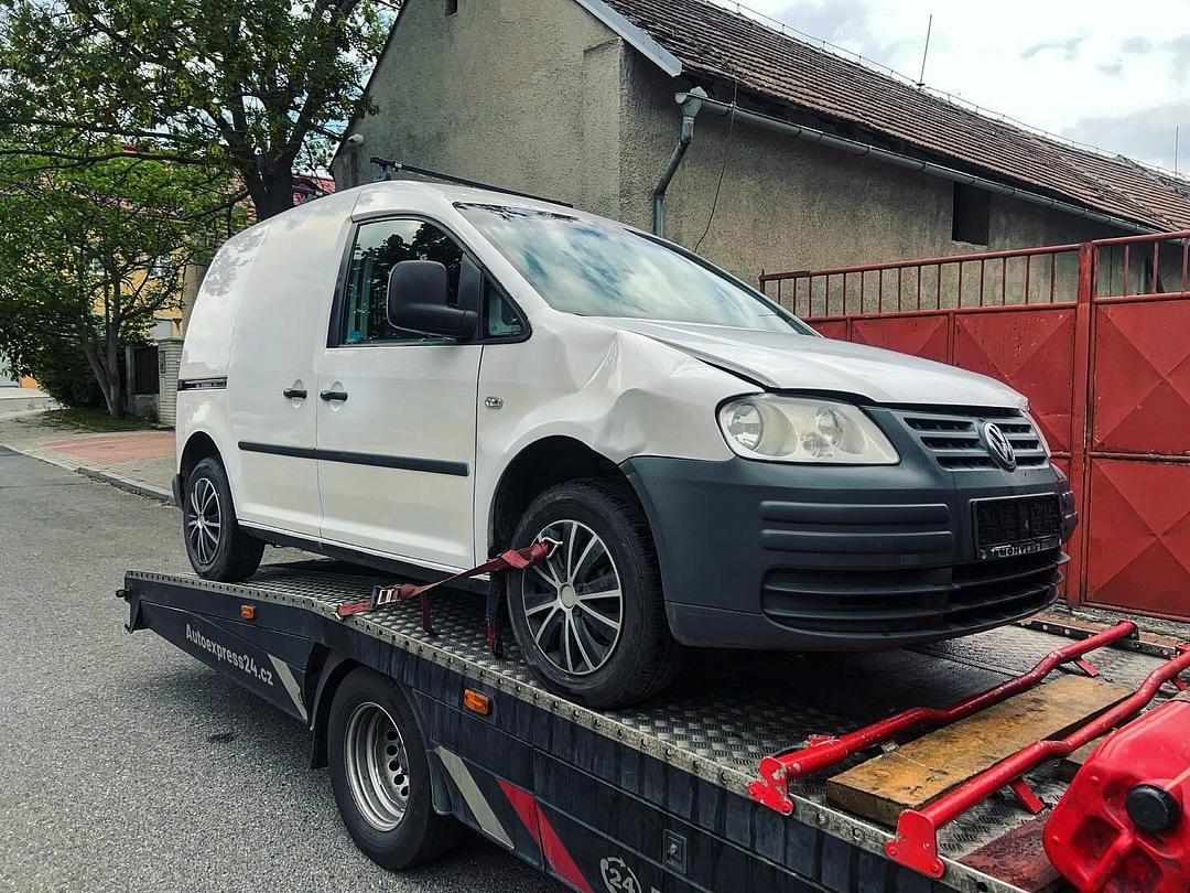 Vůz na náhradní díly VW Caddy 2K r.v. 2007 BST FZU LB9A