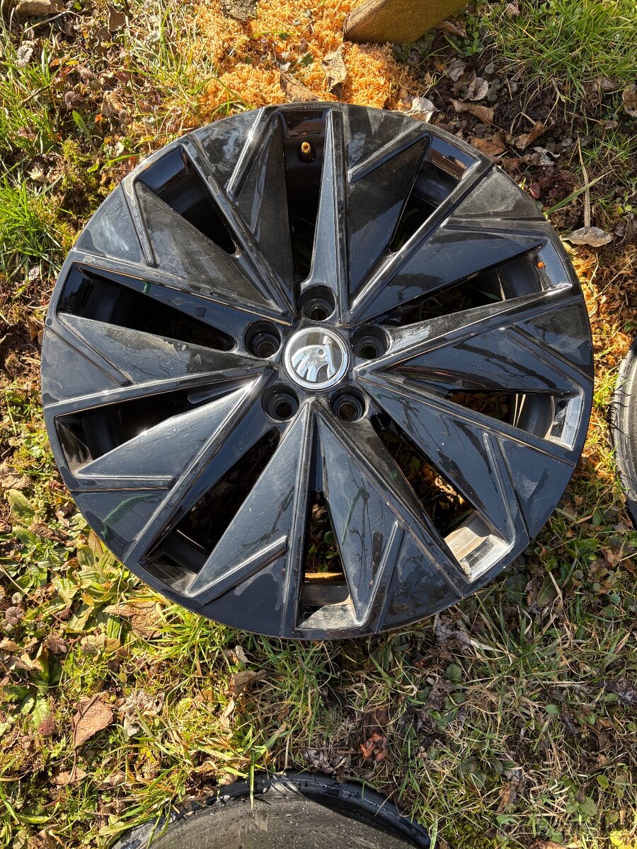 Alu Scala Kamiq r17 propus