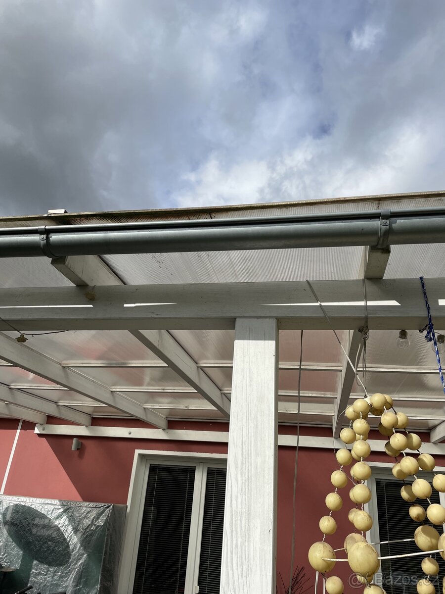 Dřevěná pergola