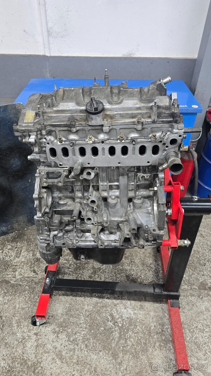 Motor Toyota 2.2 D-Cat 2AD-FHV