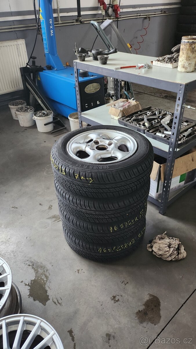 Alu kola Ford + pneu Barum 13"