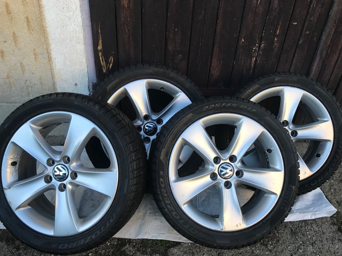 ALU kola Pirelli - letní