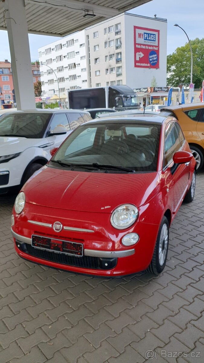 FIAT 500 automat první majitel servisní kniha