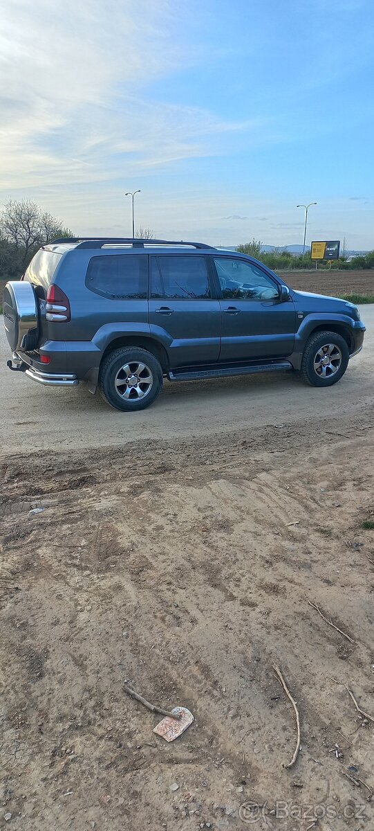 Toyota Land Cruiser 120