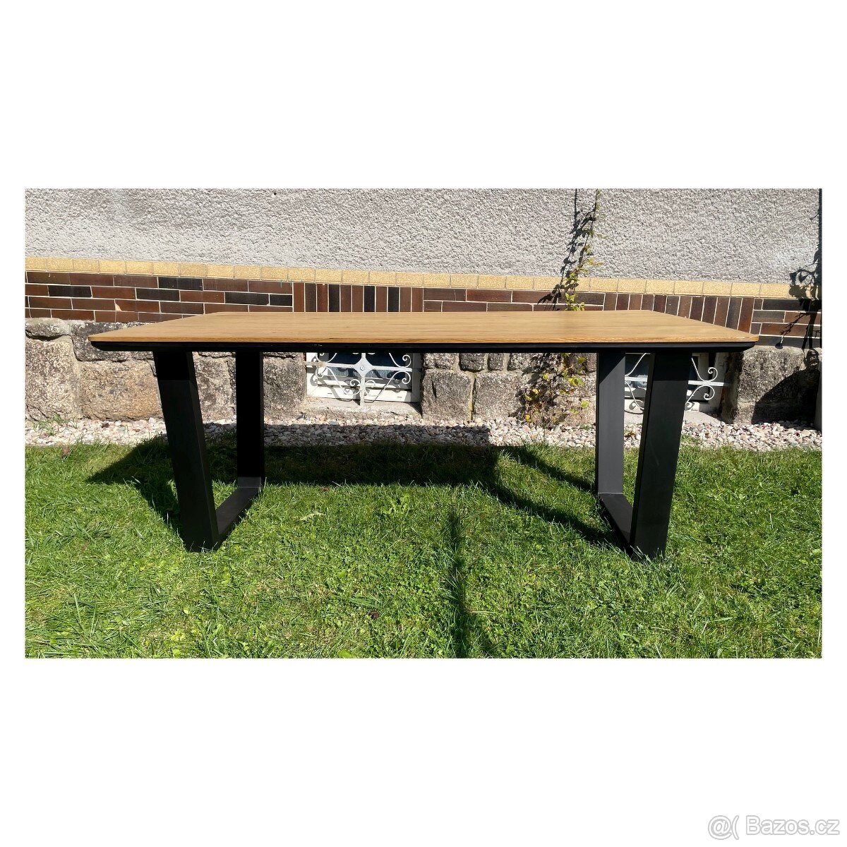 Jídelní nerozkládací stůl - Leny