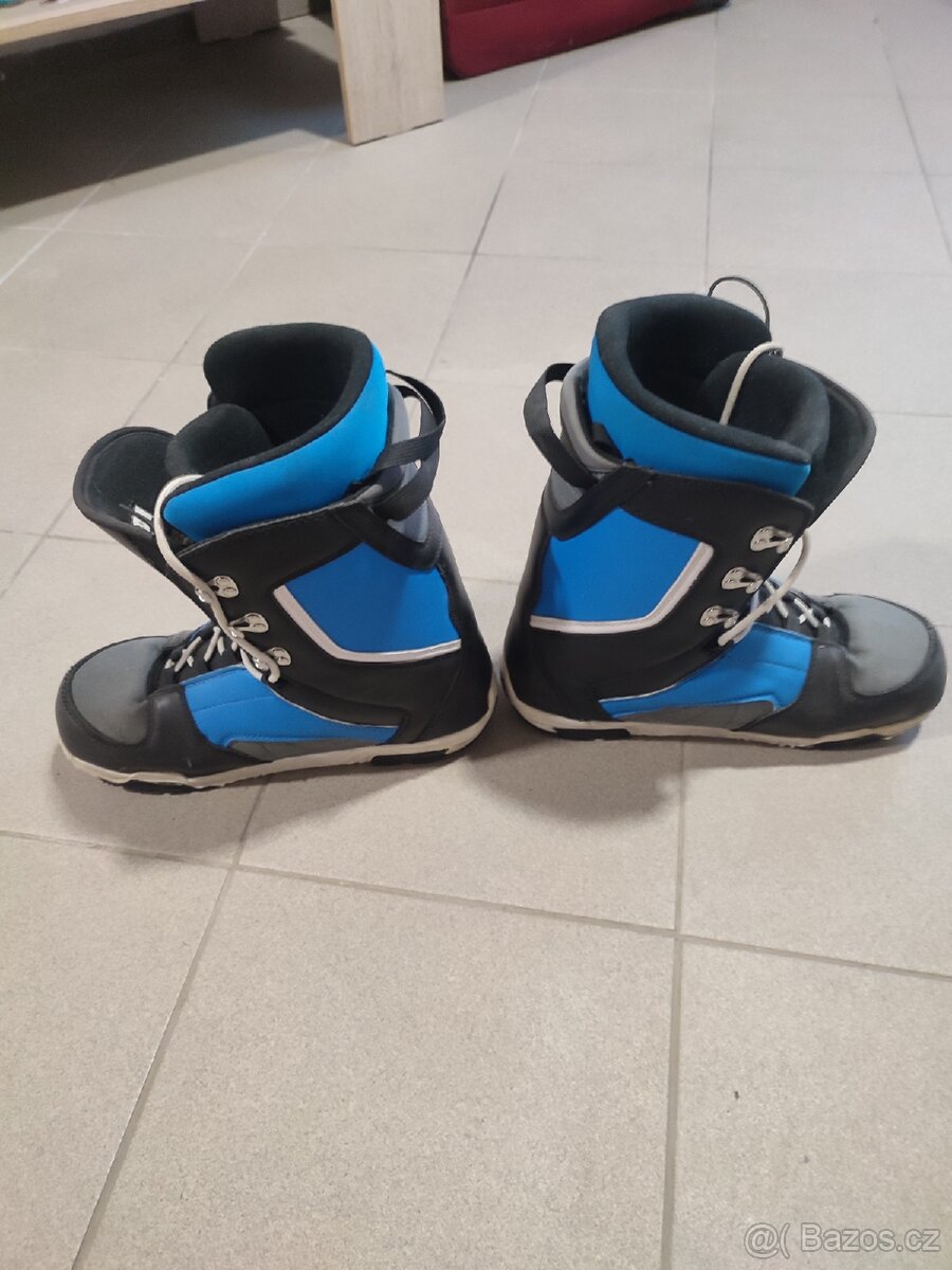Boty na snowboard